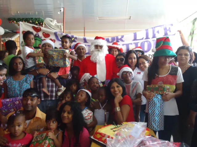 Photograph 52 from Christmas Motorcade 2014