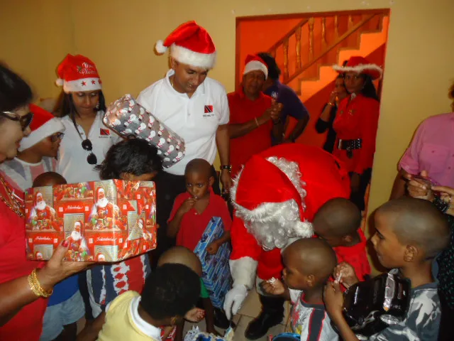 Photograph 62 from Christmas Motorcade 2014