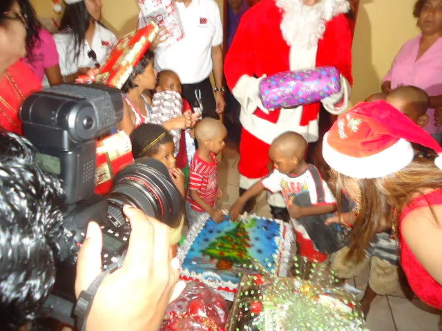 Photograph 63 from Christmas Motorcade 2014