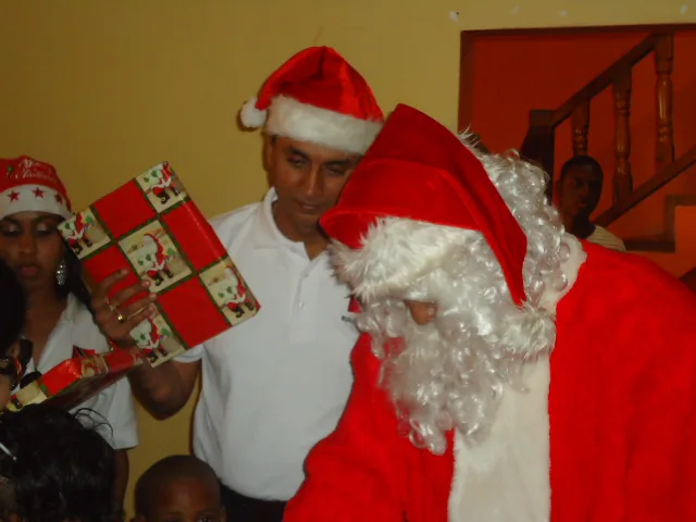 Photograph 64 from Christmas Motorcade 2014