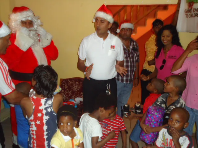 Photograph 66 from Christmas Motorcade 2014