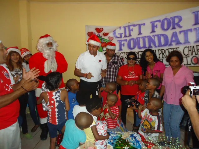 Photograph 69 from Christmas Motorcade 2014