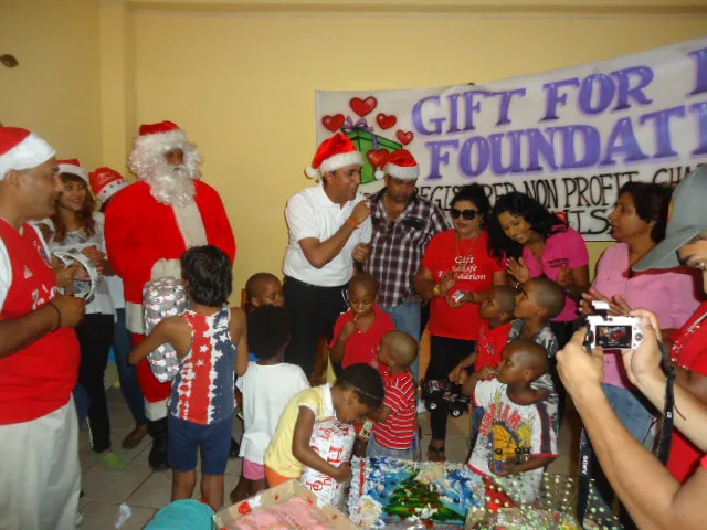 Photograph 70 from Christmas Motorcade 2014