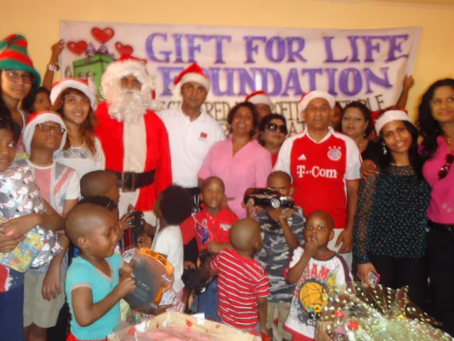 Photograph 72 from Christmas Motorcade 2014