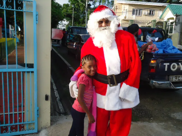 Photograph 75 from Christmas Motorcade 2014