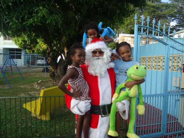 Photograph 76 from Christmas Motorcade 2014