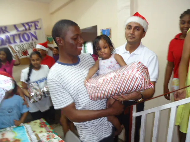 Photograph 82 from Christmas Motorcade 2014