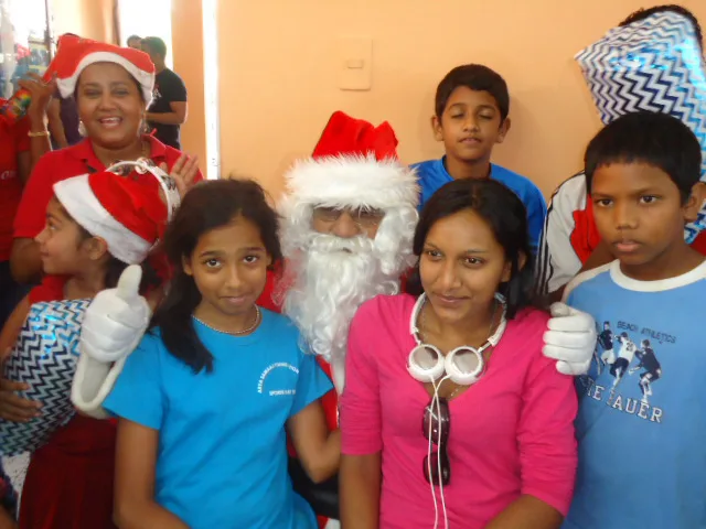 Photograph 18 from Christmas Motorcade 2014