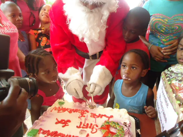 Photograph 28 from Christmas Motorcade 2014