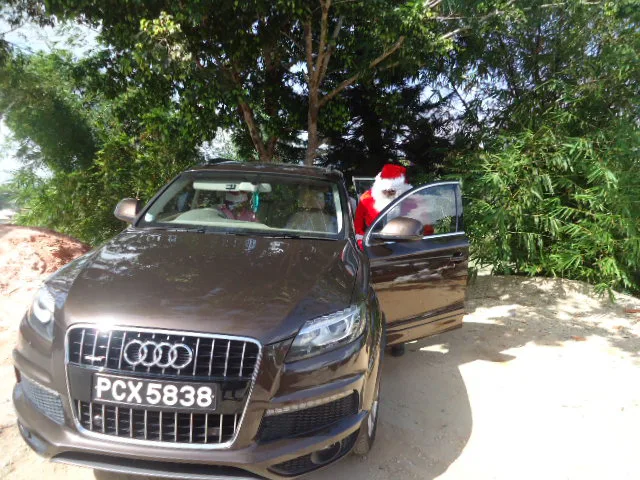 Photograph 42 from Christmas Motorcade 2014