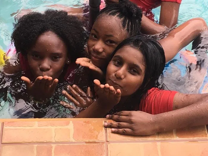 Photograph 3 from Torrential rain did not stop Mother’s Love from flowing onto her children