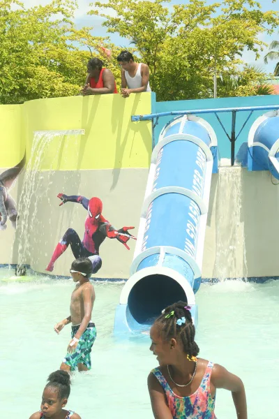 Photograph 16 from Gift for Life Foundation takes children to Fun Splash, Debe