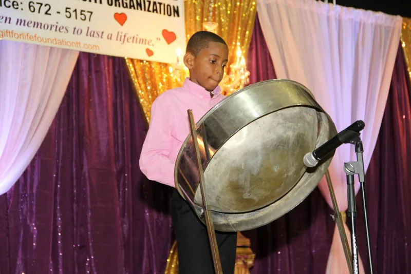 Photograph 3 from Gift For Life Foundation Takes The Children To Stage