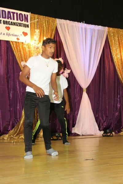 Photograph 28 from Gift For Life Foundation Takes The Children To Stage