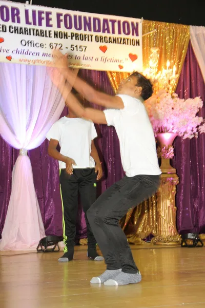 Photograph 29 from Gift For Life Foundation Takes The Children To Stage