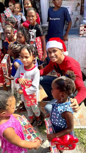 Photograph 127 from Gift For Life Foundation Goes Beyond The Call Of Duty