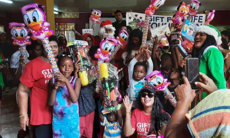 Photograph 4 from GFLF Spreads Holiday Magic to Children’s Homes and Needy Families