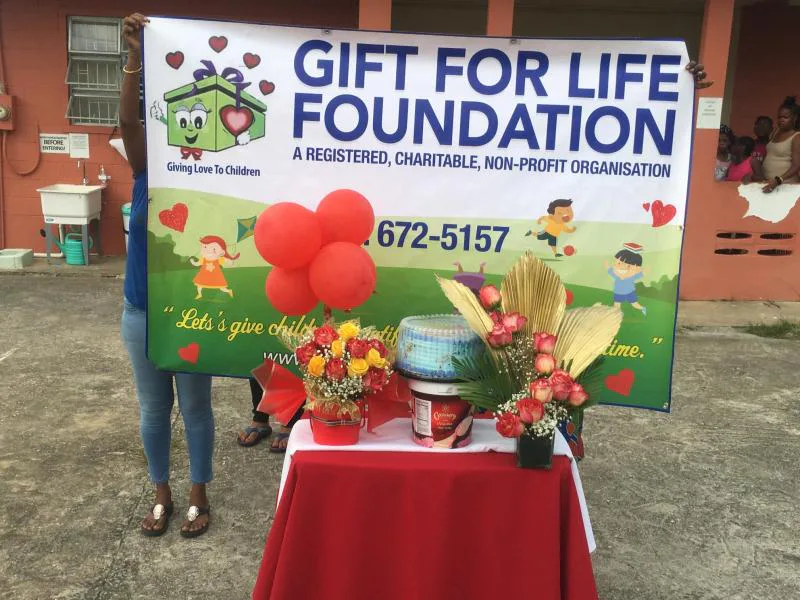 Photograph 7 from Gift for Life Foundation Spreads Love On Mother’s Day 2022!
