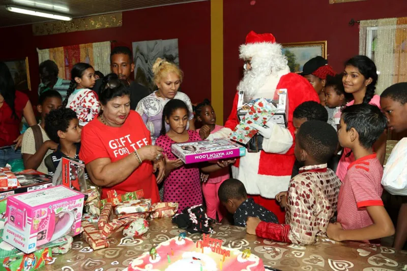 Photograph 7 from Motorcade 2019 – 10th Year of Christmas Cheer by Gift For Life Foundation