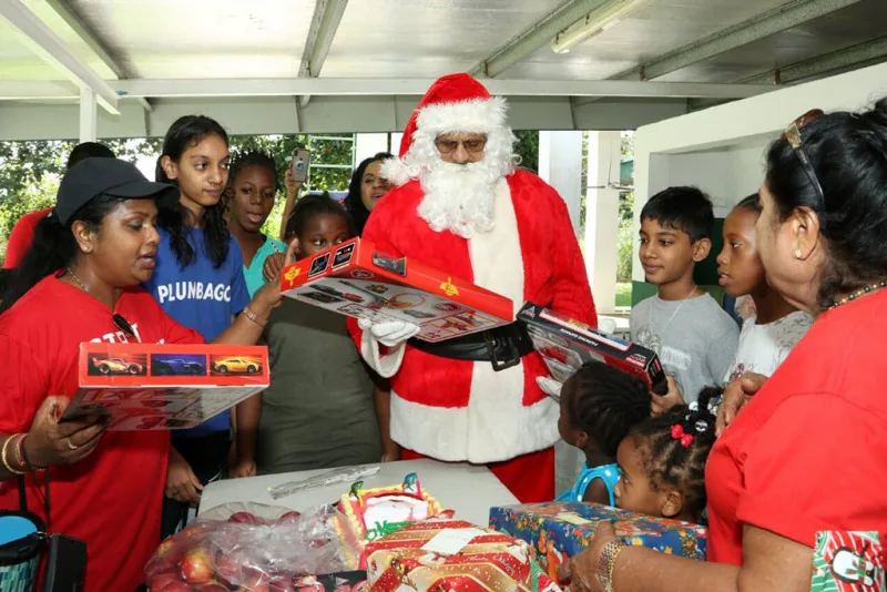 Photograph 16 from Motorcade 2019 – 10th Year of Christmas Cheer by Gift For Life Foundation